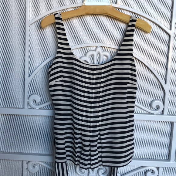 Carlisle Tops - Women’s sleeveless top
